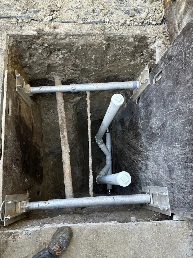 Experienced plumber completing Gas Line Repair work in Glenarden
